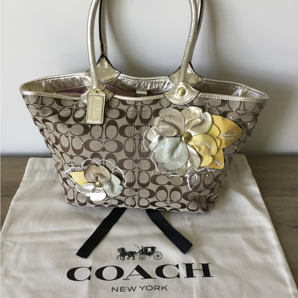 Coach Bleecker Tote Bag Floral Applique Signature Canvas Gold Trim & Dustbag